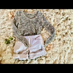 The loft knitted sweater and cute summer shorts☀️